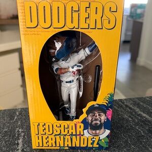 Dodgers Teoscar Hernández Bobblehead -